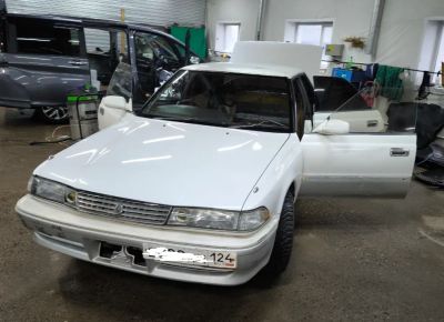 Лот: 24687540. Фото: 1. Куплю решетку радиатора на Toyota... Двигатель и элементы двигателя
