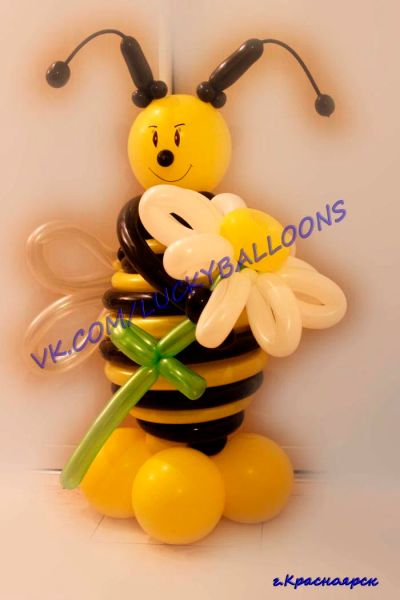 Лот: 4764847. Фото: 1. Пчелка из воздушных шаров. Воздушные шары