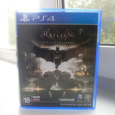 Лот: 12042335. Фото: 1. Batman - Рыцарь Аркхема PS4. Игры для консолей