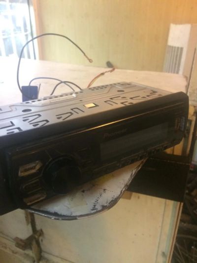 Лот: 9056355. Фото: 1. Автомагнитола Pioneer MVH-07UB. Автомагнитолы