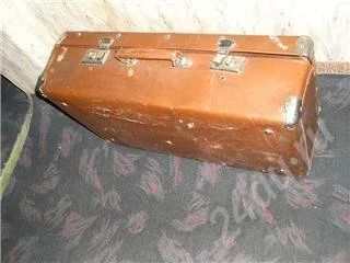 Лот: 335740. Фото: 1. чемодан с уголками. Сумки