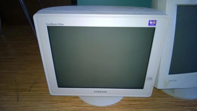 Лот: 6461500. Фото: 1. Офисный трудяга Samsung SyncMaster... ЭЛТ-мониторы