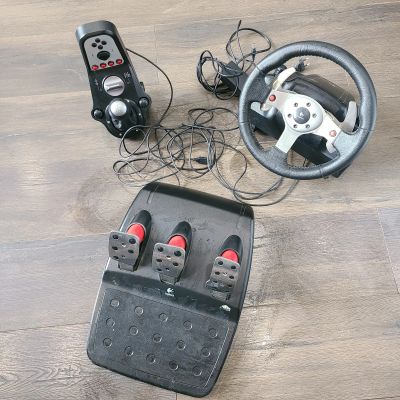 Лот: 24400683. Фото: 1. Руль Logitech G25. Рули, джойстики