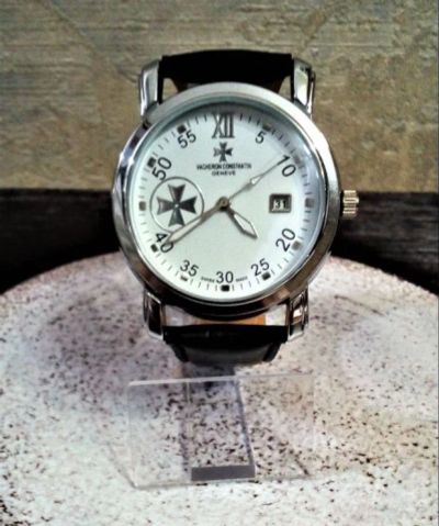 Лот: 17335992. Фото: 1. Часы стильные. Ремешки, браслеты