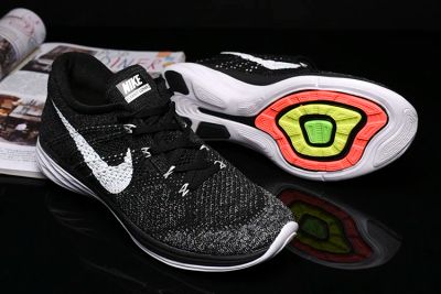 Лот: 8013647. Фото: 1. Кроссовки Flyknit Lunar 1 Nike... Кеды, кроссовки, слипоны