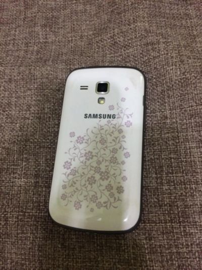 Лот: 6972419. Фото: 1. Samsung GT-S7562 La Fleur. Смартфоны