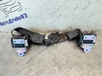 Лот: 25169693. Фото: 1. ремни безопасности Renault Fluence... Двигатель и элементы двигателя