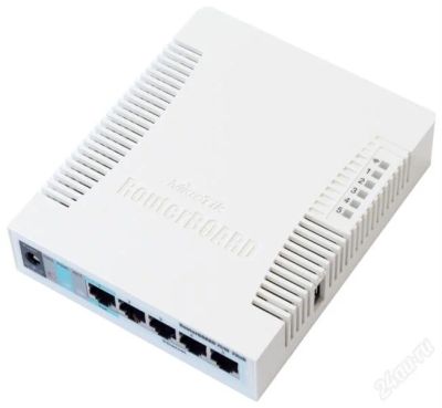 Лот: 2285639. Фото: 1. MikroTik RB751G-2HnD, 5 ports... Маршрутизаторы (роутеры)