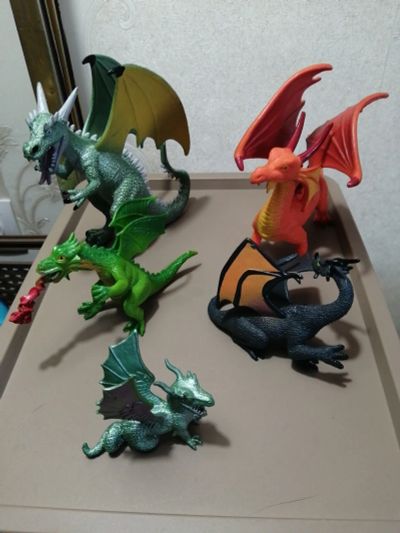 Лот: 18448231. Фото: 1. игрушки коллекция фигурки драконов... Развивающие