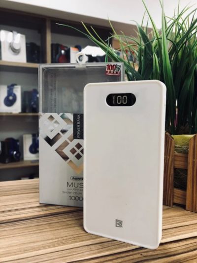 Лот: 11714725. Фото: 1. Внешний аккумулятор 10.000 mAh. Внешние, портативные аккумуляторы для смартфонов (Power bank)