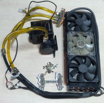 Лот: 19860501. Фото: 1. Охлаждение CPU водяное Thermaltake... Системы охлаждения