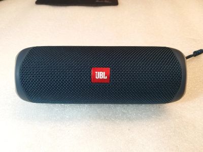 Лот: 16455989. Фото: 1. Беспроводная колонка JBL flip... Красноярск