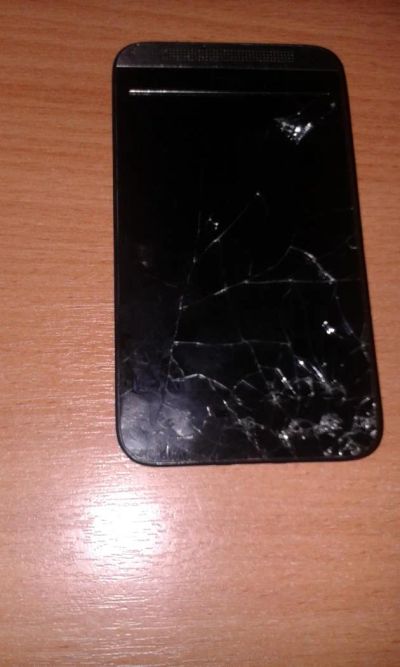 Лот: 6090264. Фото: 1. HTC Desire 200 (сломан дисплей... Смартфоны