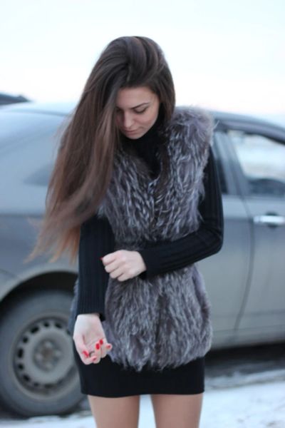 Лот: 6622932. Фото: 1. Меховая жилетка (чернобурка). Верхняя одежда