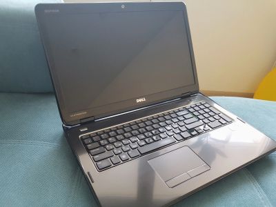 Лот: 12850474. Фото: 1. Ноутбук 17.3" Dell Inspiron... Ноутбуки