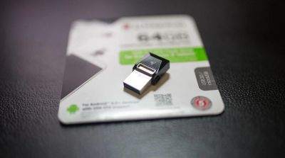 Лот: 4842131. Фото: 1. Kingston DataTraveler microDuo... USB-флеш карты