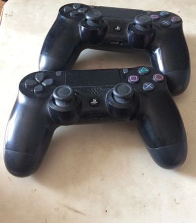 Лот: 22847194. Фото: 1. Геймпад джойстик Dualshock 4 для... Аксессуары для игровых приставок, консолей, геймпады