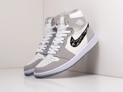 Лот: 16156690. Фото: 1. Кроссовки Dior x Nike Air Jordan... Кеды, кроссовки, слипоны