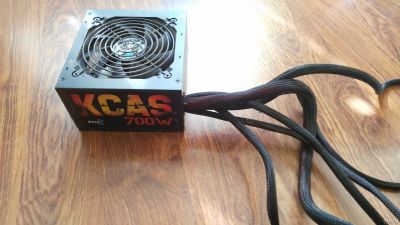 Лот: 14121402. Фото: 1. Блок питания AERO COOL KCAS PLUS... Корпуса, блоки питания