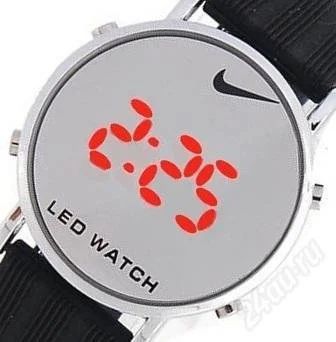 Лот: 1054061. Фото: 1. часы Nike LED влагостойкие с гравировкой... Другие наручные часы