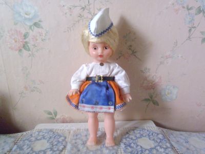 Лот: 18221448. Фото: 1. Советская паричковая куколка... Куклы