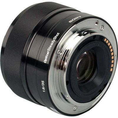 Лот: 8035694. Фото: 1. Объектив Sony E 35mm F1.8 OSS... Объективы