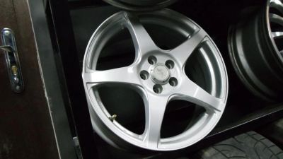 Лот: 4579606. Фото: 1. Grass IX (China) R17x7J 5x100... Диски