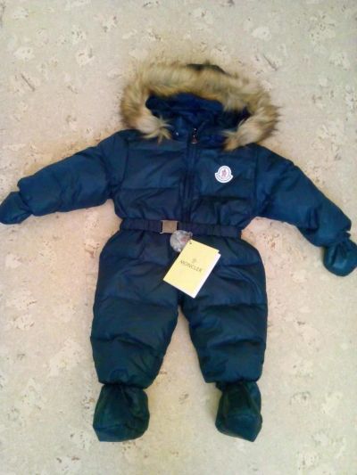 Лот: 4822650. Фото: 1. Комбинезон Moncler (Монклер). Верхняя одежда