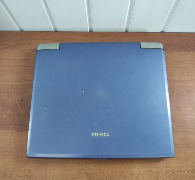 Лот: 21244383. Фото: 1. Старый ноутбук Toshiba Satelite... Ноутбуки