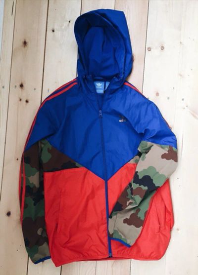 Лот: 10436513. Фото: 1. Вевтрока Adidas. Верхняя одежда