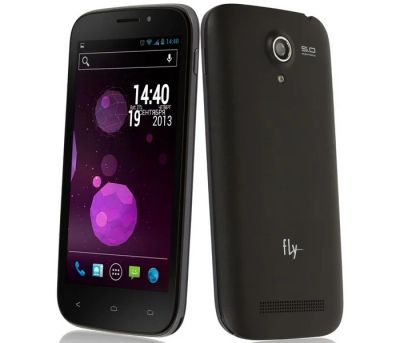 Лот: 4784715. Фото: 1. Продам двухсимочный смартфон FLY... Смартфоны