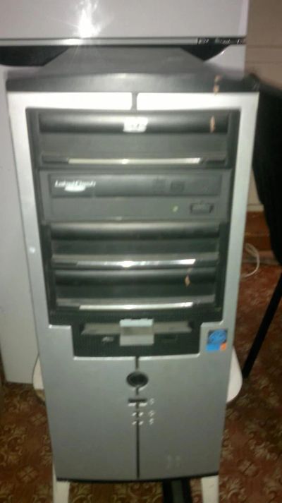 Лот: 4692096. Фото: 1. Скромный системник Celeron 2.8Ghz... Компьютеры в сборе