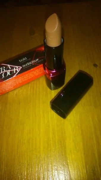 Лот: 7226096. Фото: 1. Помада AVON. С рубля!!!. Макияж