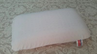 Лот: 5240379. Фото: 1. Подушка из латекса. Одеяла, подушки