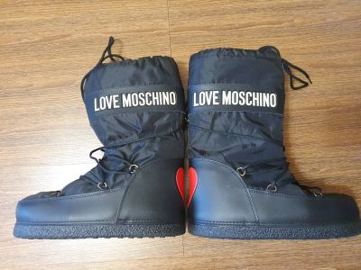 Лот: 21360324. Фото: 1. Love moschino дутики, оригинал... Угги, унты, валенки