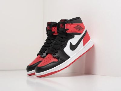 Лот: 17356937. Фото: 1. Кроссовки Nike Air Jordan 1 Mid. Кеды, кроссовки, слипоны