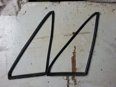 Лот: 3056429. Фото: 1. Резинки на Toyota corona 1989. Салон