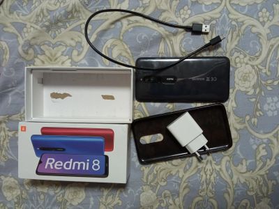 Лот: 18655341. Фото: 1. redmi 8 4/64. Смартфоны