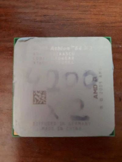 Лот: 11270979. Фото: 1. Процессор AMD Athlon 64x2 ad04200iaa5cu. Процессоры