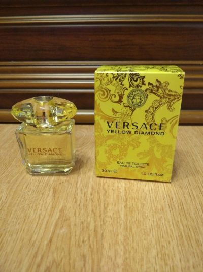 Лот: 16436405. Фото: 1. Женские духи Versace Yellow Diamond. Уход за телом