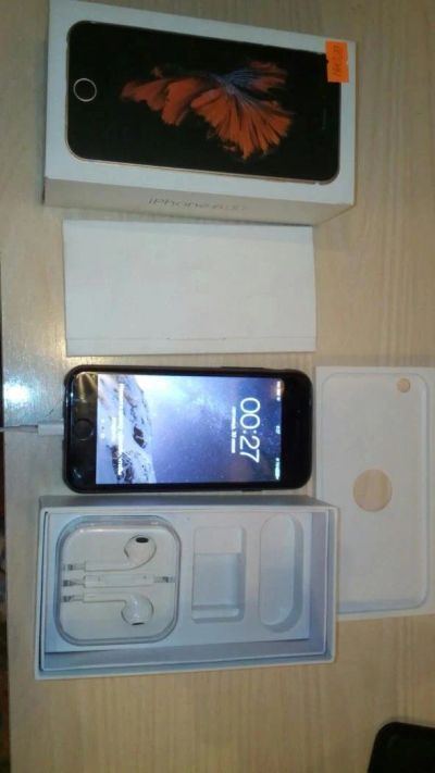 Лот: 9903952. Фото: 1. Iphone 6S. Смартфоны