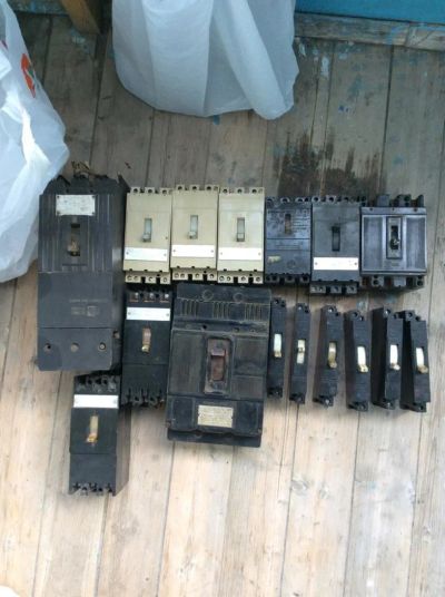 Лот: 10450850. Фото: 1. Автоматические выключатели. 16... Автоматы, пакетники, предохранители