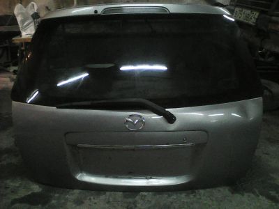 Лот: 11744552. Фото: 1. 5 задняя дверь Mazda verisa. Кузов