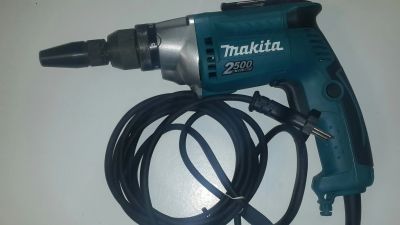 Лот: 11846485. Фото: 1. Электрический шуруповерт Makita... Другое (инструмент и расходные)
