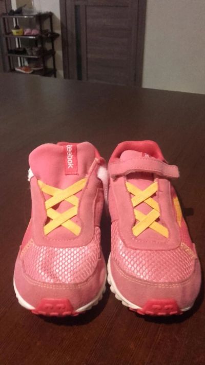 Лот: 10495517. Фото: 1. кроссовки для девочки reebok 30р. Кеды, кроссовки