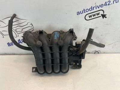 Лот: 24567148. Фото: 1. коллектор впускной Mitsubishi... Двигатель и элементы двигателя