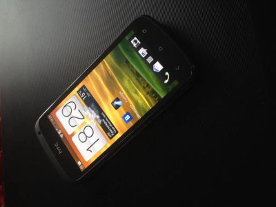 Лот: 4049718. Фото: 1. Htc one s. Смартфоны