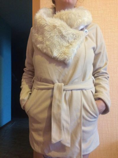 Лот: 6525776. Фото: 1. Пальто с запахом. Верхняя одежда