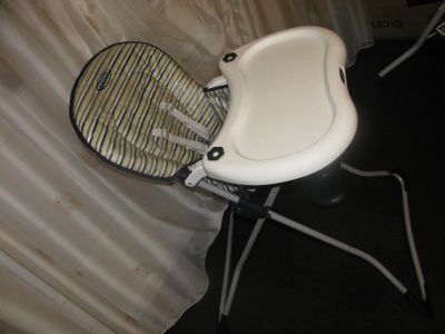 Лот: 6183582. Фото: 1. Стульчик для кормления GRACO. Стульчики для кормления