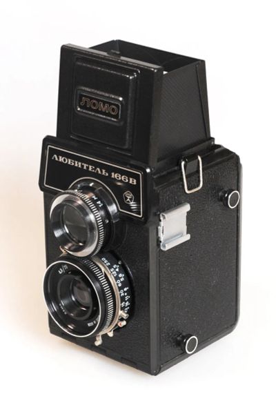 Лот: 24257110. Фото: 1. Фотоаппарат Любитель-166В. Плёночные зеркальные